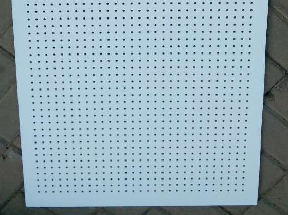 硅酸鈣穿孔吸音板